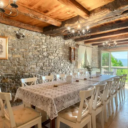 Casa Luisa * ליבאדה